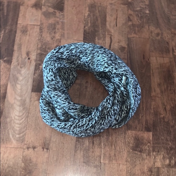 JCREW BLACK AND WHITE KNIT INFINITY SCARF - Picture 1 of 1
